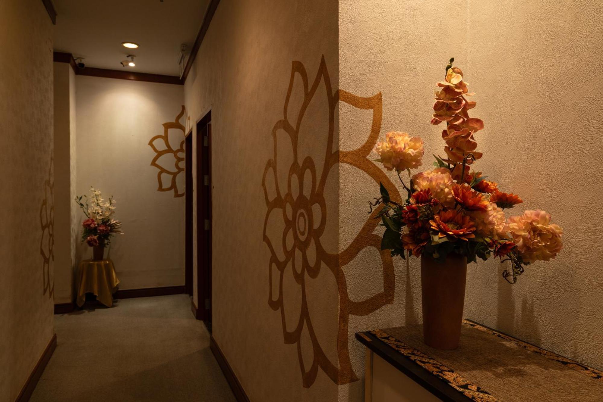 فندق رويال فوكيت سيتي Phuket المظهر الخارجي الصورة Interior of a hotel in Tokyo