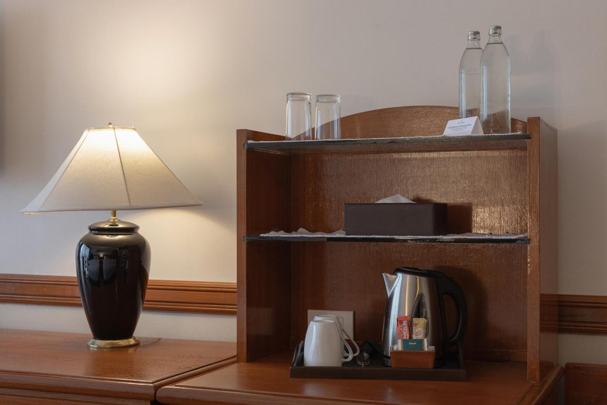 فندق رويال فوكيت سيتي Phuket المظهر الخارجي الصورة A tea tray in a hotel room